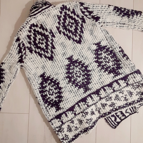 Forever 21 Knit Cardigan - Picture 3 of 4